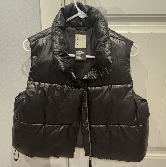 Vuori Hudson Insulated Cropped Puffer Zip Up Vest Size Medium Women's - Picture 5 of 8
